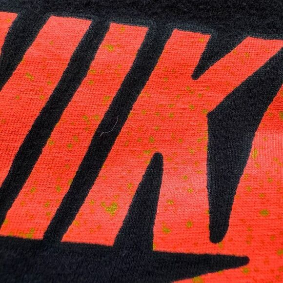 Nike T-Shirt Boys Small Logo Nike Swoosh Kids Size XL Short Sleeve Tee - Picture 3 of 9